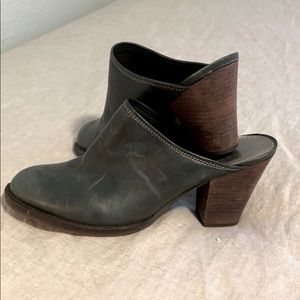 Very cute and comfortable pumps